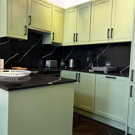 Earl'S Court Luxe Apartment London Exterior photo
