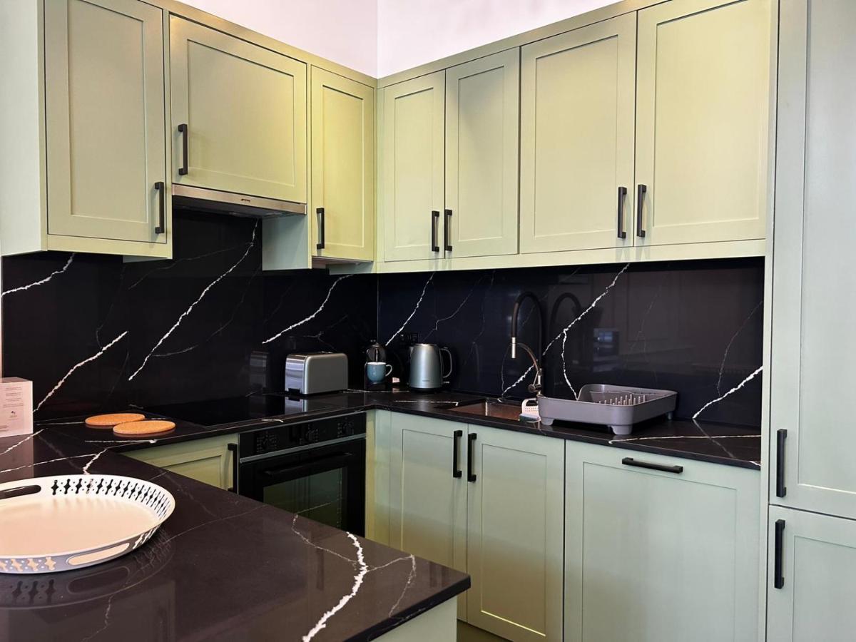 Earl'S Court Luxe Apartment London Exterior photo